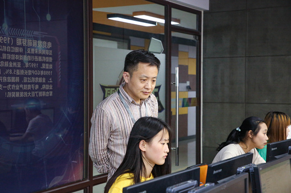 搞互聯網教育我們是認真的，搞互聯網知識競賽我們也是認真的！