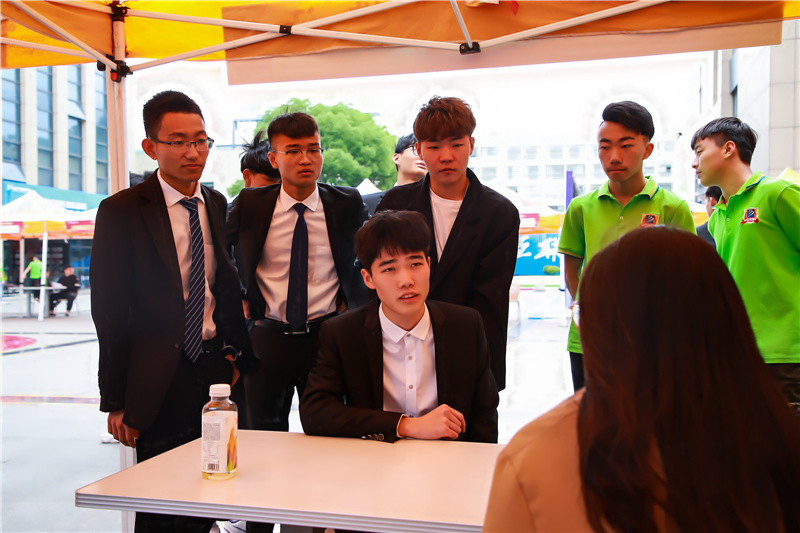 創(chuàng)就業(yè)宣傳周活動(dòng)集錦丨畢業(yè)即就業(yè)，我們不是說(shuō)說(shuō)而已哦！