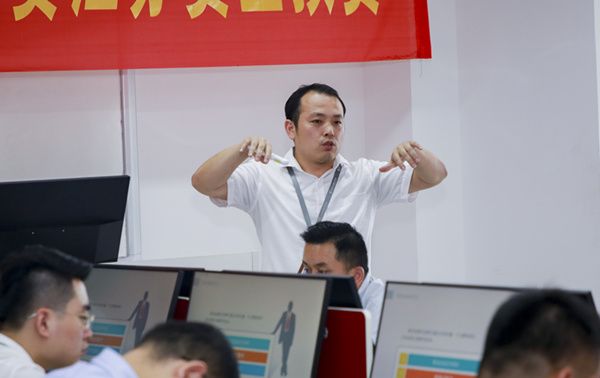 “新華·創(chuàng)新杯”項(xiàng)目化教學(xué)創(chuàng)新大賽，為“技能+實(shí)踐”教學(xué)助力！