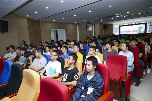 “破繭成蝶”一場關(guān)于電商設(shè)計(jì)的革命 “破繭成蝶”一場關(guān)于電商設(shè)計(jì)的革命