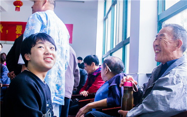 你我志愿心，傳遞敬老情——南京新華學子走進秣陵街道敬老院