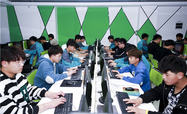 熱烈祝賀“輕舞飛揚(yáng)，彈指如風(fēng)”計(jì)算機(jī)基本功大賽成功舉行！