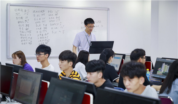 在線參觀線上報名，搶占春季班熱門<a href=http://njxh.cn target=_blank class=infotextkey>專業</a>名額