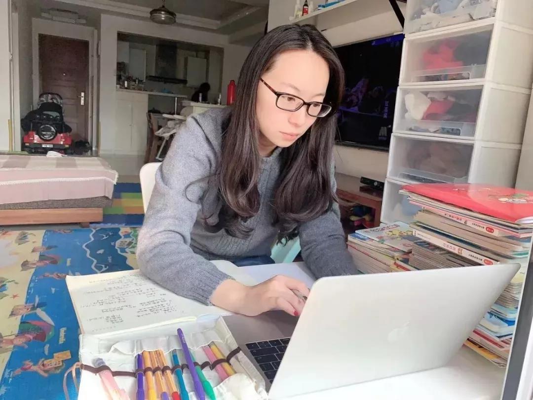 休假不休課，停課不停學(xué)，足不出戶在線學(xué)技術(shù)！