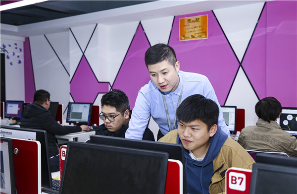 初中畢業學影視動畫好學么，好就業么？