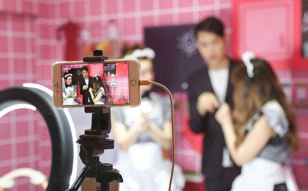 初中生學什么<a href=http://njxh.cn target=_blank class=infotextkey>專業</a>好