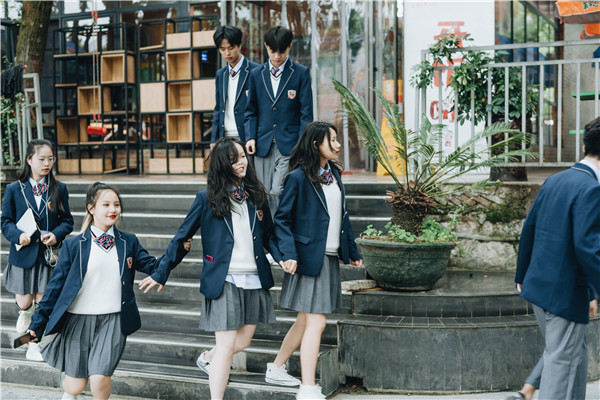 小孩兒初三了學(xué)習(xí)成績(jī)不理想,是上普高還是上職中學(xué)一門(mén)技術(shù)? 小孩兒初三了學(xué)習(xí)成績(jī)不理想,是上普高還是上職中學(xué)一門(mén)技術(shù)?