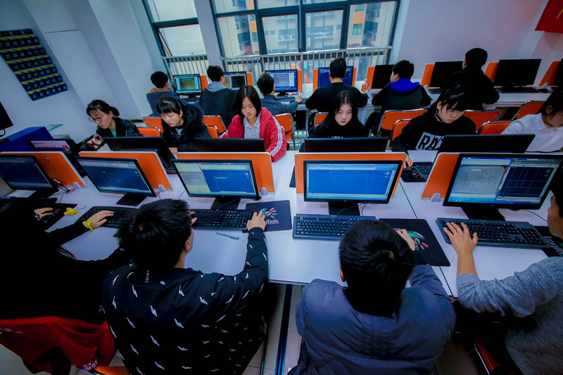 產教融合育人才，新華互聯網科技致力于校企共建打造產教融合優質實訓平臺！