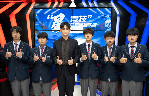 馬可來新華重拾校園生活，青春“競”是精彩！