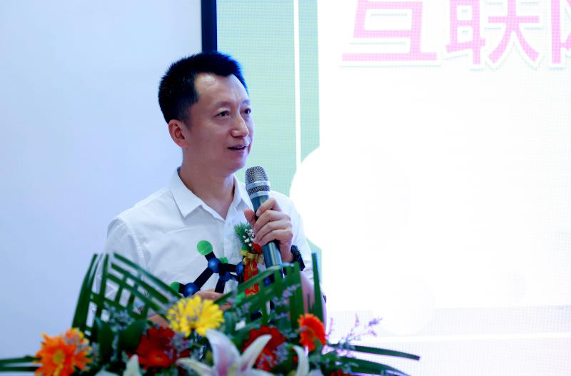 傳遞向上力量！新華電腦學(xué)校《老師來(lái)了》7月繼續(xù)開講！