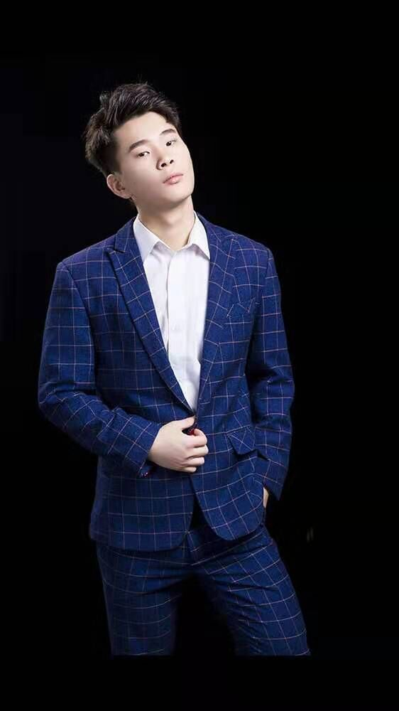 向家鄉捐贈20萬！此刻他竟然有些手抖…