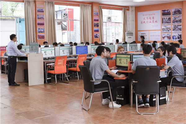 讓農產品搭上“電商順風車” 新華電腦教育以賽促教，助力鄉村振興