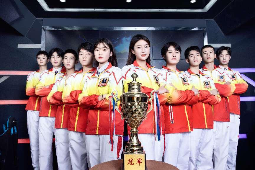 王者爭霸 限定名額！LGD俱樂部明星成員來新華啦！快來一戰高低