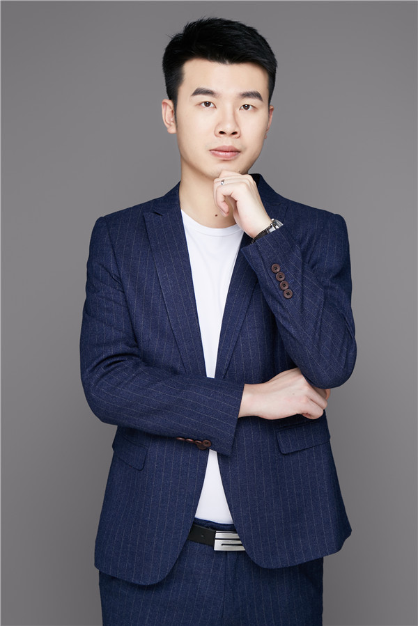 王者爭霸 限定名額！LGD俱樂部明星成員來新華啦！快來一戰高低