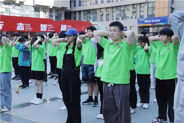 青春飛揚 逐夢啟航|南京新華2022春季素質拓展周開始啦! 青春飛揚 逐夢啟航|南京新華2022春季素質拓展周開始啦!