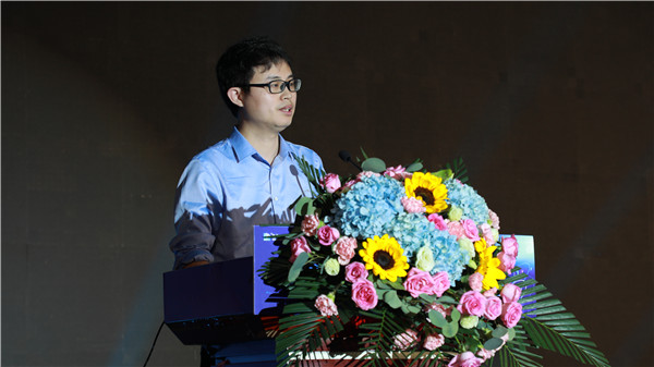 創新啟智 校企融通｜新華互聯網科技數智技能培優工程暨新<a href=http://njxh.cn target=_blank class=infotextkey>專業</a>發布會盛大啟幕