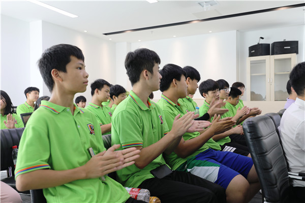 大咖進校園|雛鷹展翅，智領未來