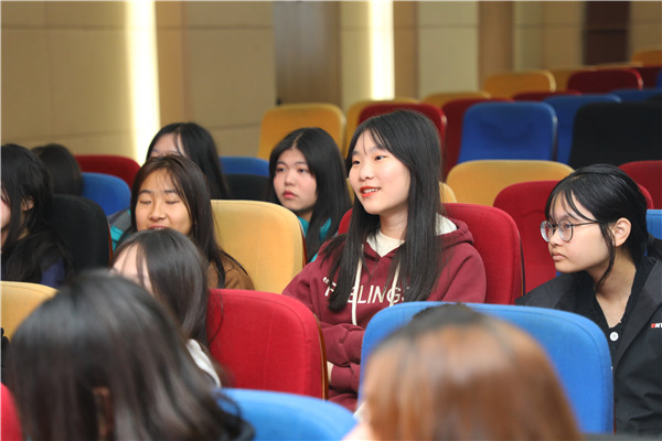 大咖進校園|共譜就業新篇章