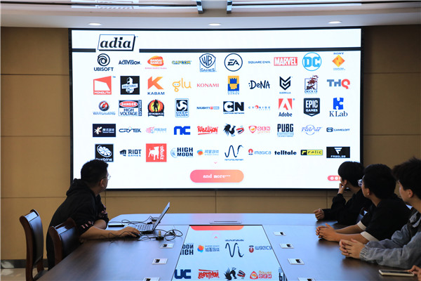 大咖進(jìn)校園|動(dòng)漫行業(yè)探究及發(fā)展趨勢分析