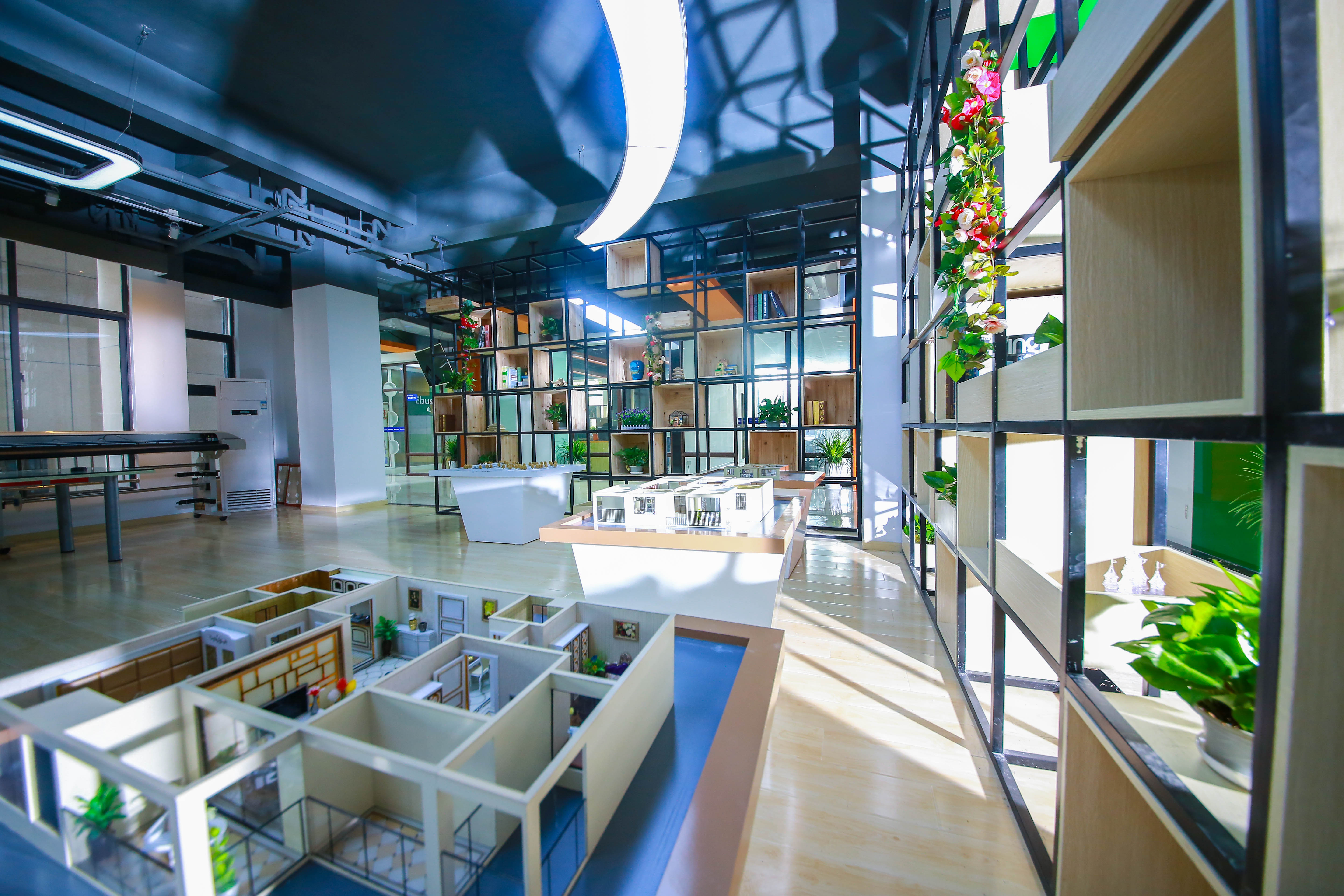 擁有設(shè)計夢？想當(dāng)設(shè)計師？首選南京新華電腦專修學(xué)院