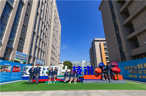 擇校指南丨沒學歷、沒技術，初高中生學什么技術好？