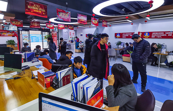 為什么總勸你來校實地考察？好學校不怕比較！