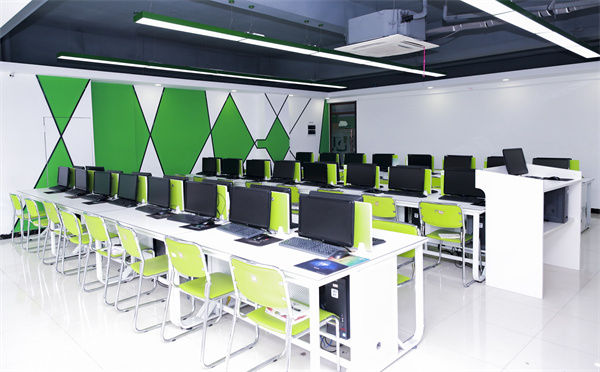 2025男生學什么專業好？