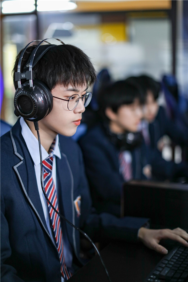 動漫游戲產業釋放千億潛力 電競