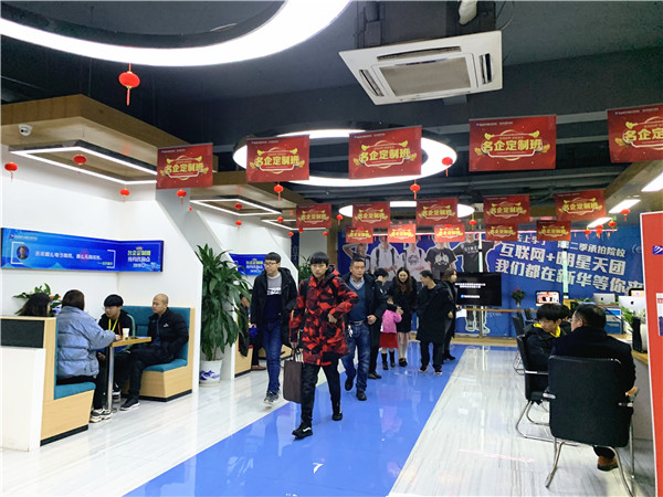 年前擇校，為啥家長都來南京新華實地考察？