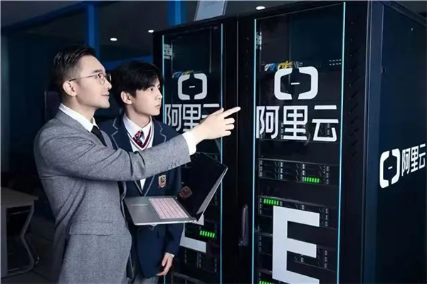 技能之光 點亮職業夢想！新華互聯網科技邀您共同參與新華杯全國職業技能大賽！